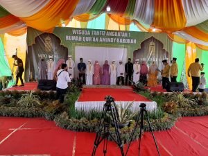Pastikan Giat Khataman dan Wisuda Berjalan Lancar, Personil Polsek Tanjung Morawa Laksanakan Pengamanan