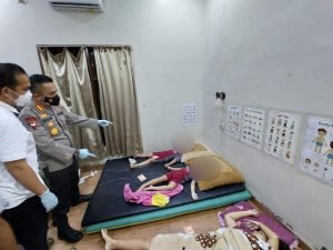 Seorang Ibu Dan 2 (Dua) Anaknya Di Temukan Takbernyawa Di Rumahnya