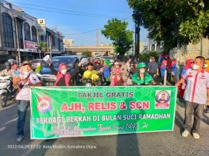 Aliansi Jurnalis Hukum Bagi Takjil Gratis