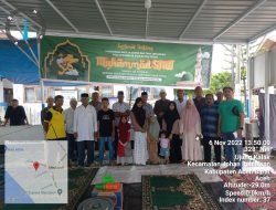 Penyantunan Anak Yatim dan Kuwah Beulangong Ikut Serta Memeriahkan Maulid Nabi Besar Muhammad SAW 1444 H/2022 M di Meunasah Al-Bayan UK