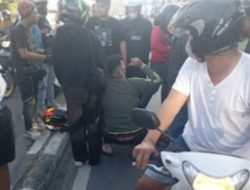 Hari Naas…! Pemred Elindomews.my.id, Ditabrak Konvoi Motor