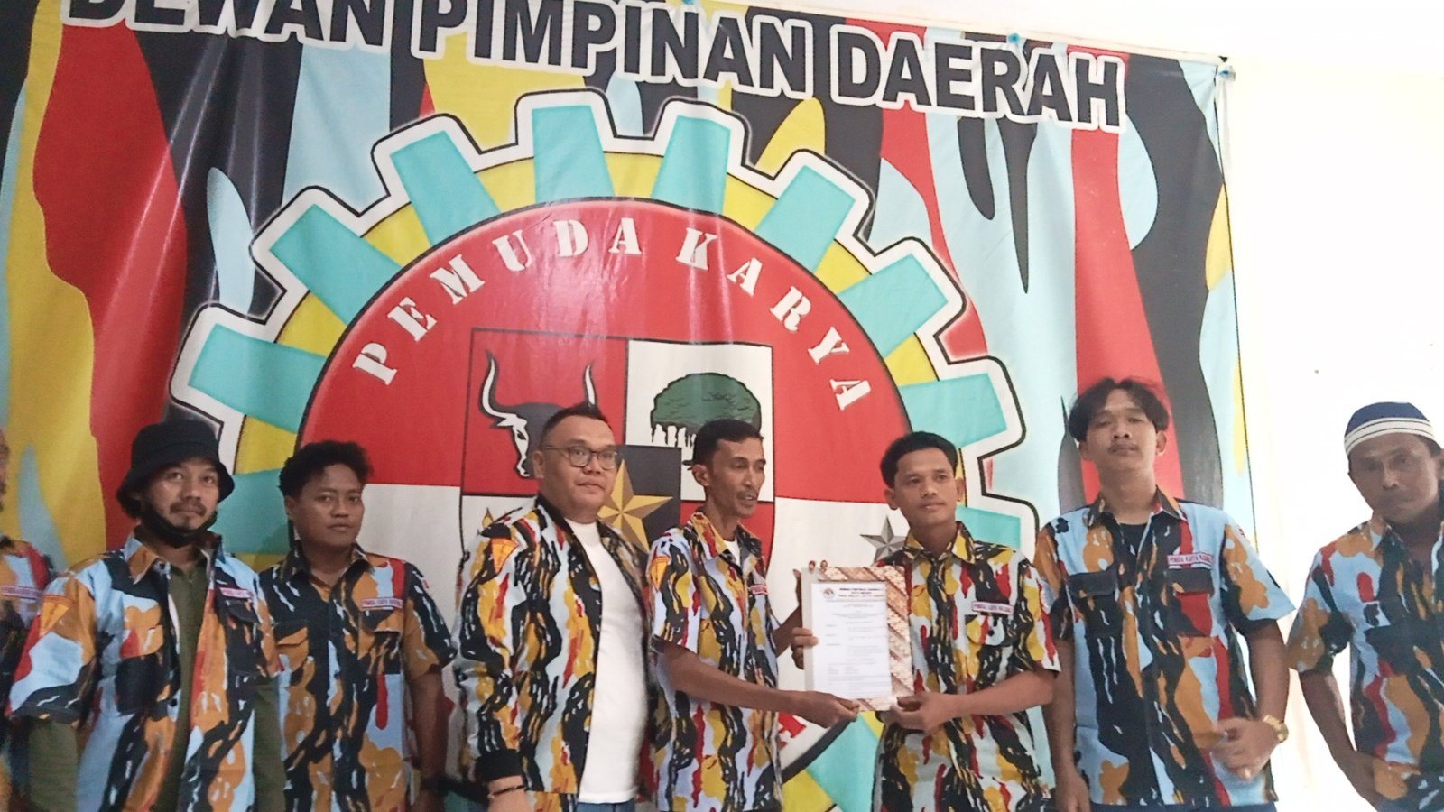 DPD PKN Kota Medan Berikan SK KEPENGURUSAN DPC PKN KHUSUS Perumnas Simalingkar Periode 2O25-2030