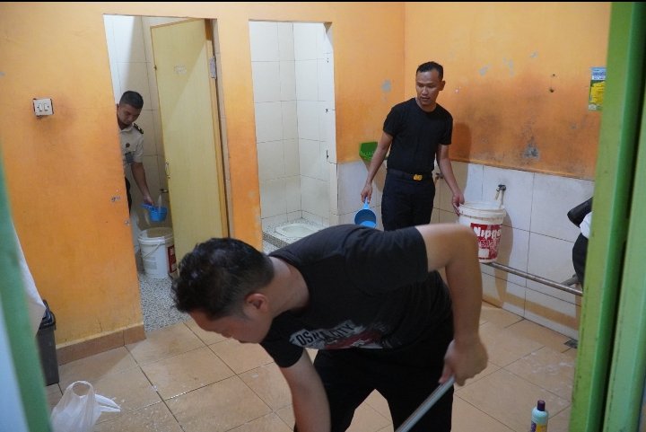 Rutan Kelas I Medan Gelar Gotong Royong Bersihkan Masjid Sambut Ramadhan 1447 H/ 2026